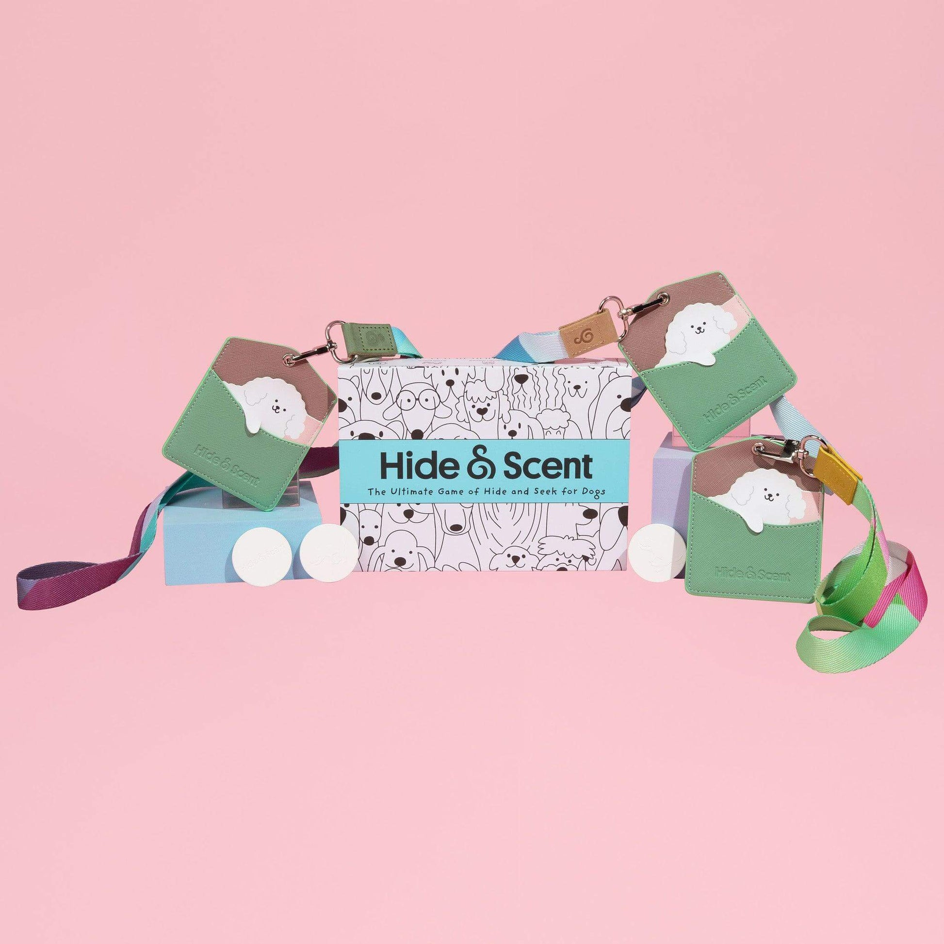 Hide&Scent Standard Edition game kit with all rope styles and pouches, shown alongside the game box—interactive scent game for dogs.